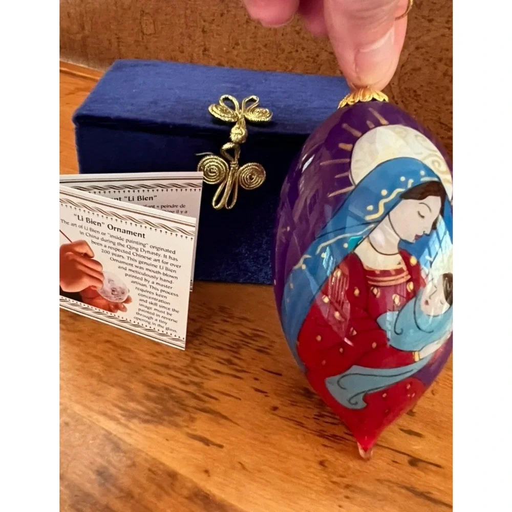 Pier 1 Li Bien 2012 Madonna Child Reverse Painted Glass Ornament Box Card Gift
